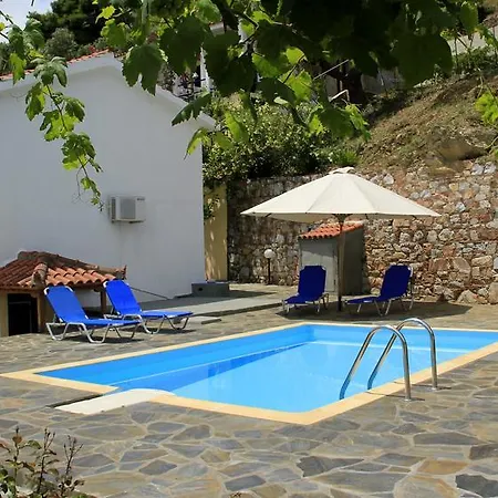 Kavouris سكوبيلوس تاون